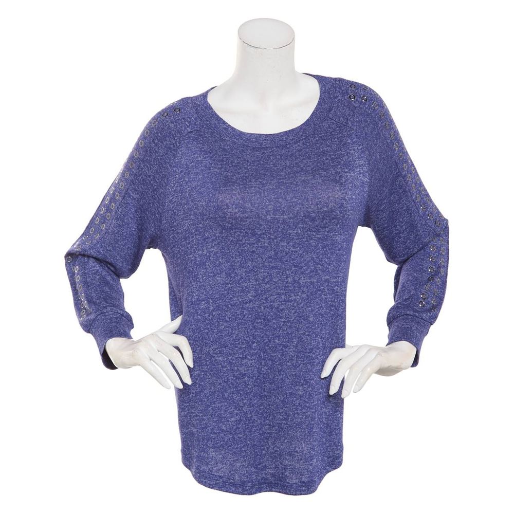 Long Sleeve Grommet Sweater 