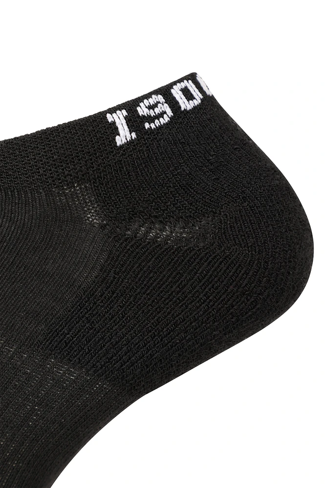 Cross The Line Mens Isocool Sneaker Socks 3-Pack