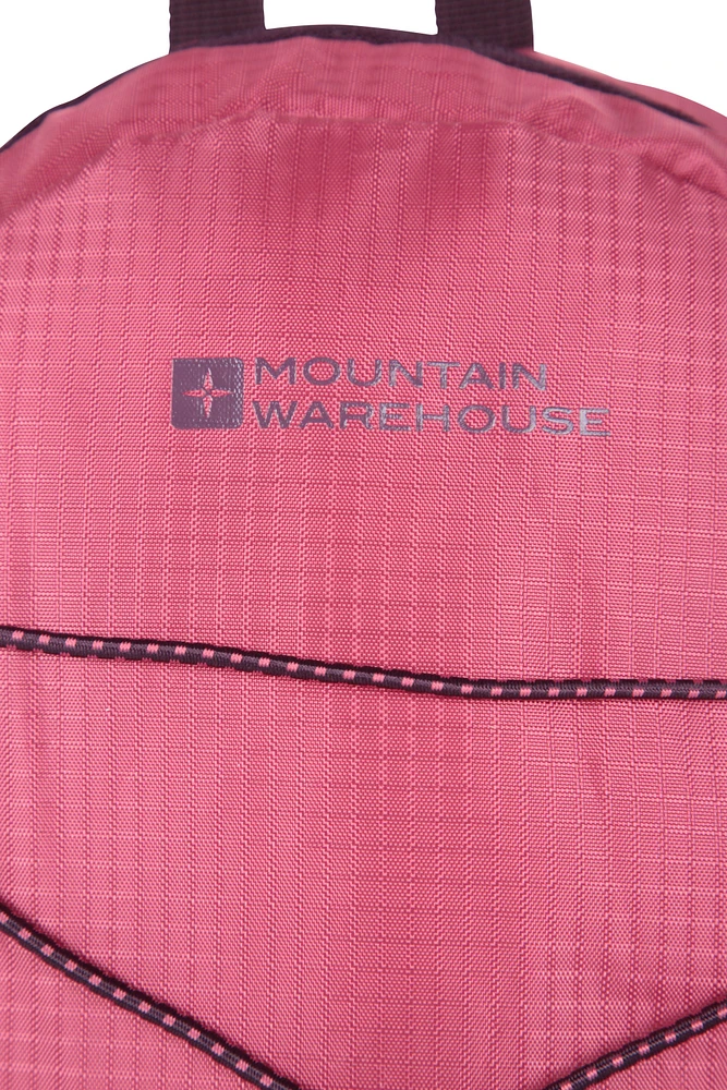 Trek 8L Backpack