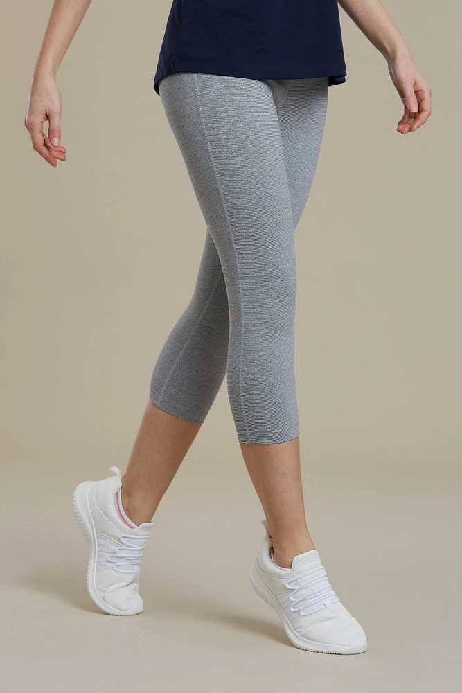 Move and Flow Womens Capri Leggings