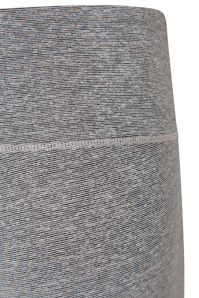 Move and Flow Womens Capri Leggings