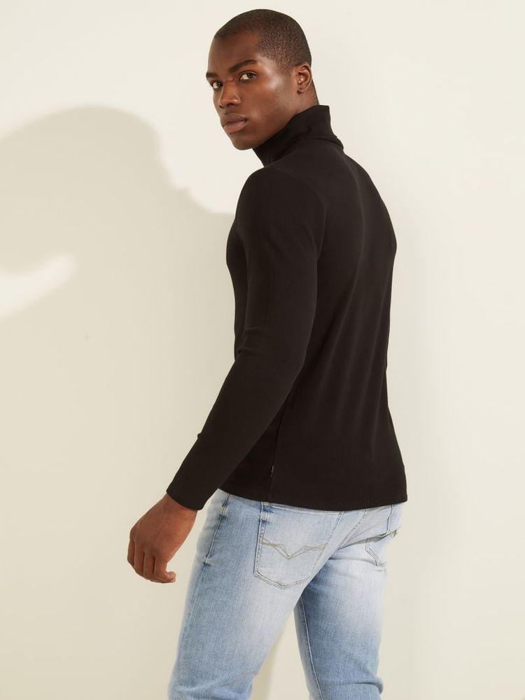 Mateo Turtleneck Tee