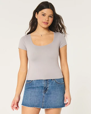 Seamless Fabric Square-Neck Baby Tee