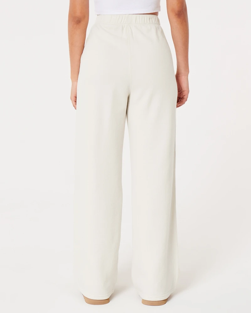 Hollister Feel Good Fleece Ultra High-Rise Wide-Leg Pants