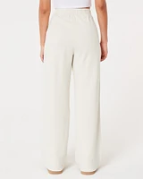 Hollister Feel Good Fleece Ultra High-Rise Wide-Leg Pants