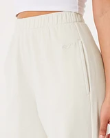 Hollister Feel Good Fleece Ultra High-Rise Wide-Leg Pants