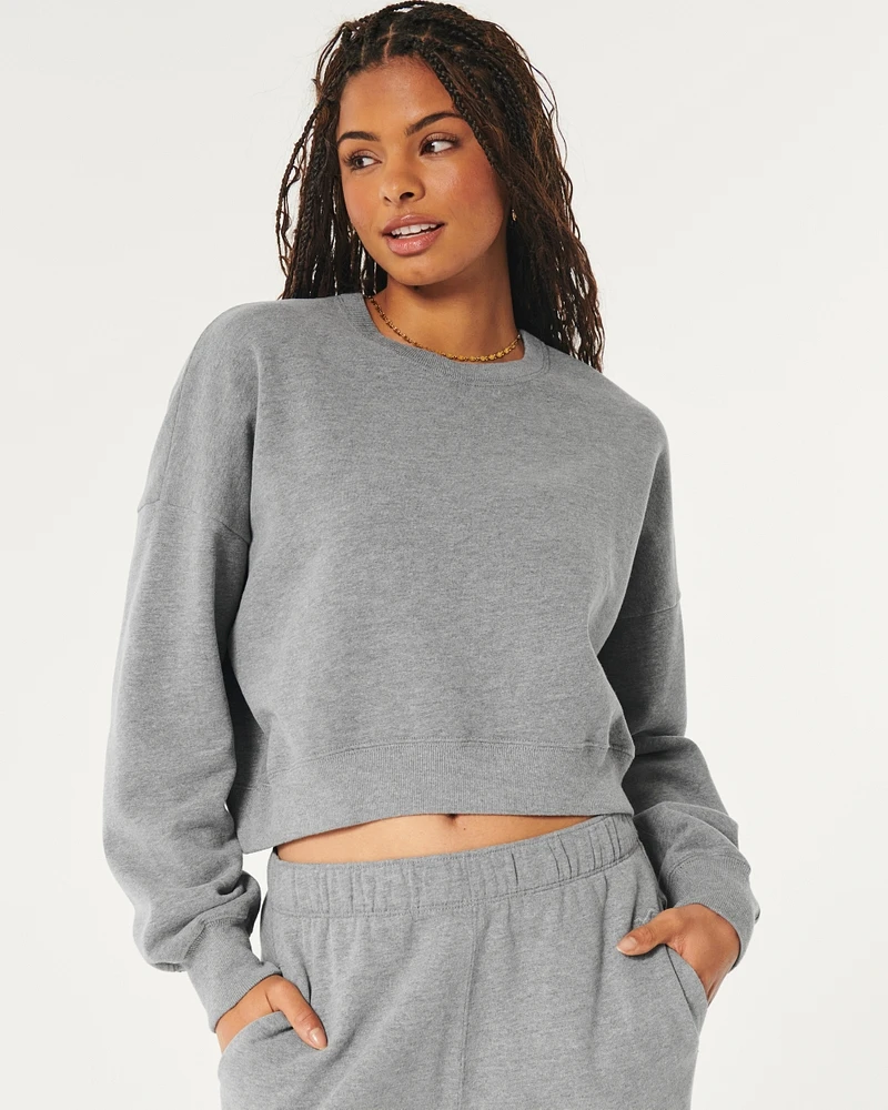 Sweatshirt & Wide-Leg Sweatpants Bundle