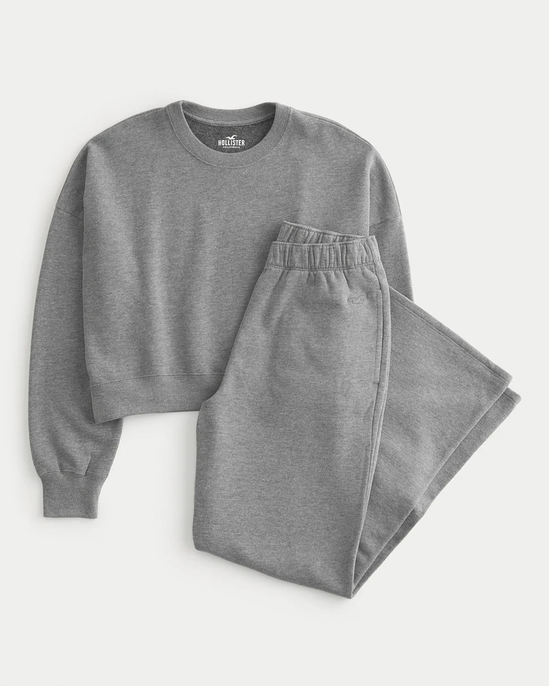 Sweatshirt & Wide-Leg Sweatpants Bundle