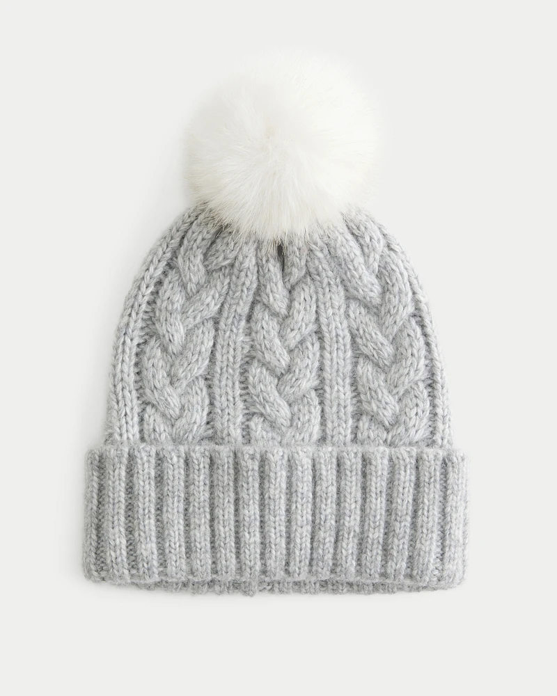 Cable-Knit Pom Pom Beanie