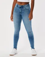 Curvy Mid-Rise Medium Wash Super Skinny Jeans