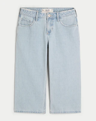 Low-Rise Light Wash Capri Jeans