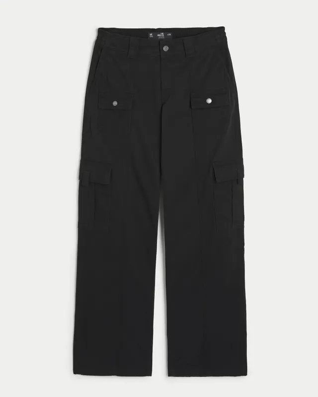 the ultra high-rise cargo dad pants from @hollisterco in black +