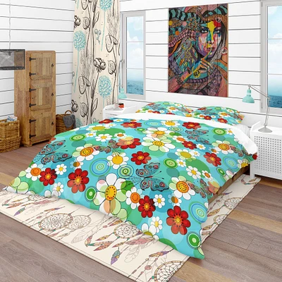 Designart 'Vivid Blue Floral Pattern' Bohemian & Eclectic Bedding Set
