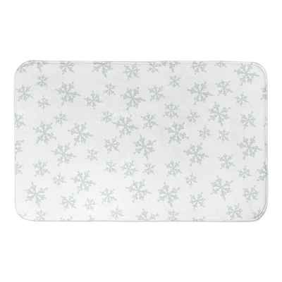 Snowflake Pattern 21" x 34" Bath Mat