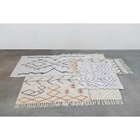 Cotton Tufted Rug With Abstract Design & Fringe