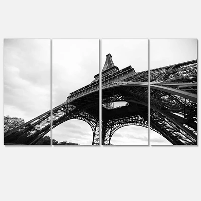 Designart - Paris Paris Eiffel Towerin Black and White Side View