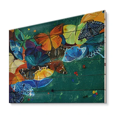 Designart - Colour Butterflies On A Gree - Modern Print on Natural Pine Wood