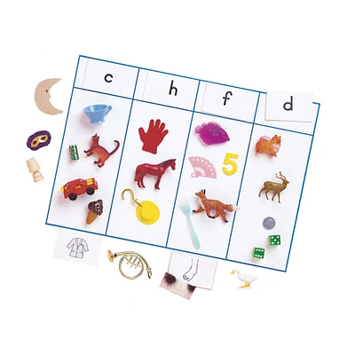 Primary Concepts™ Sound Sorting with Objects Consonant Sound Set
