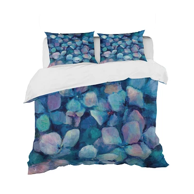 Designart 'Abstract Blue Flower Petals' Geometric Bedding Set