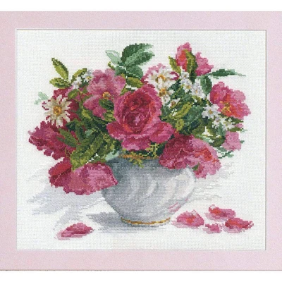 Alisa Blooming Garden. Roses And Daisies Cross Stitch Kit