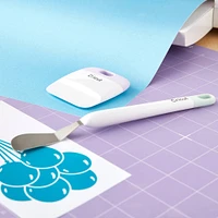 Cricut® Tools Scraper & Spatula