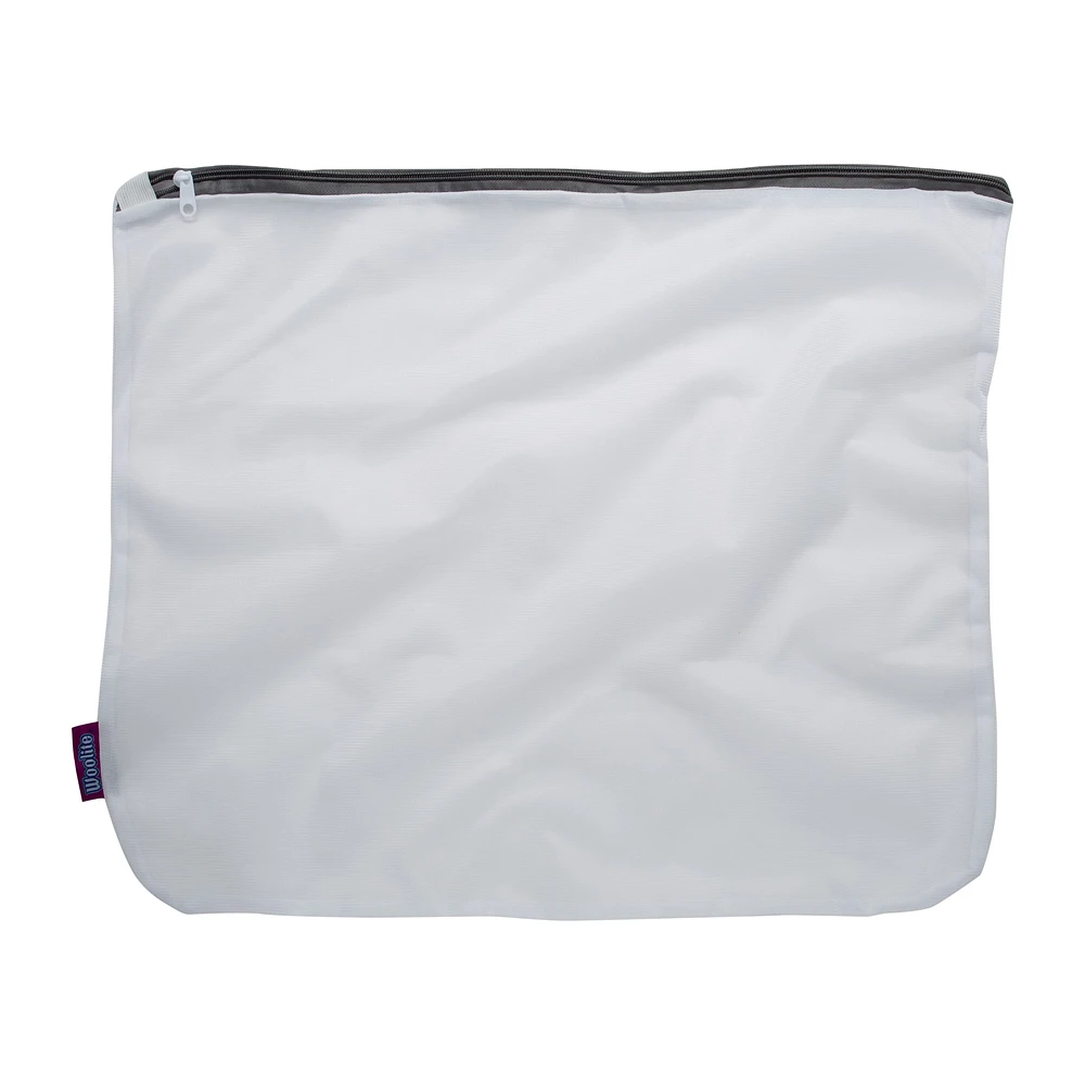 Woolite® Mesh Wash Bags, 2ct.