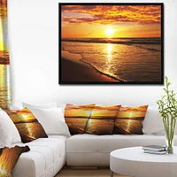 Designart - Bright Yellow Sunset over Waves