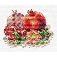 MP Studia Garnet Cross Stitch Kit