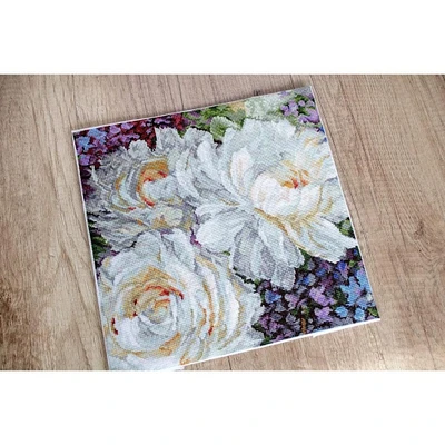 Letistitch White Roses Counted Cross Stitch Kit