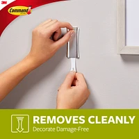 3M Command™ Sticky Nail Sawtooth Metal Hanger