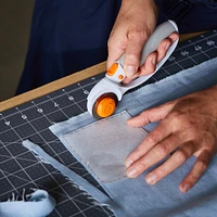 Fiskars® Titanium Easy Blade Change Rotary Cutter