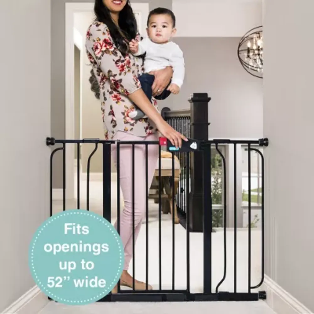 Regalo Easy Step Extra Wide Metal Walk-Through Gate