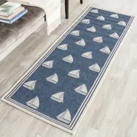 Safavieh Courtyard Collection Palden Geometric Indoor/Outdoor Runner Rug