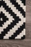 nuLoom Hand Tufted Kellee Rug