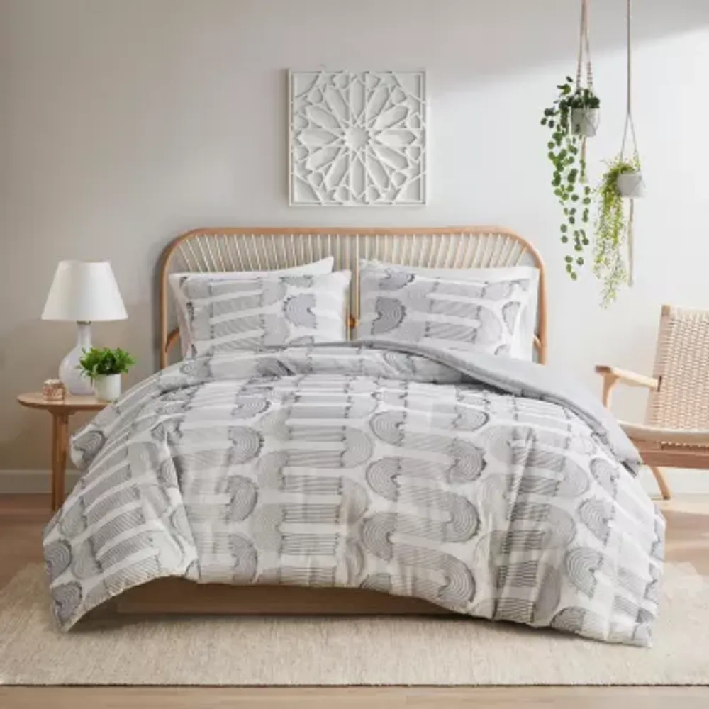 Intelligent Design Nova Geometric Clip Jacquard Duvet Cover Set With Sham