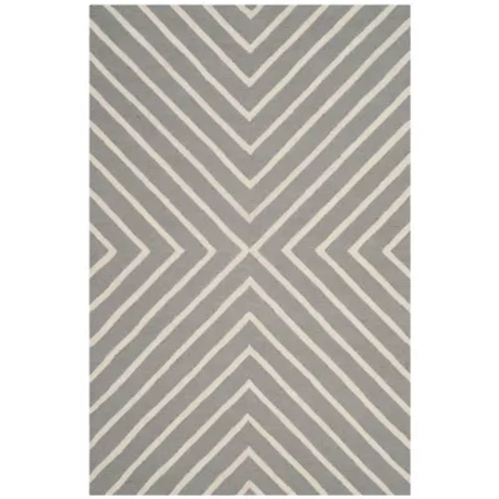 Safavieh Kids Collection Seachlann Geometric Area Rug