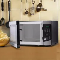 Commercial Chef 0.9-Cu. Ft. Countertop Microwave with Push Button Door Release - Stainless Steel Trim