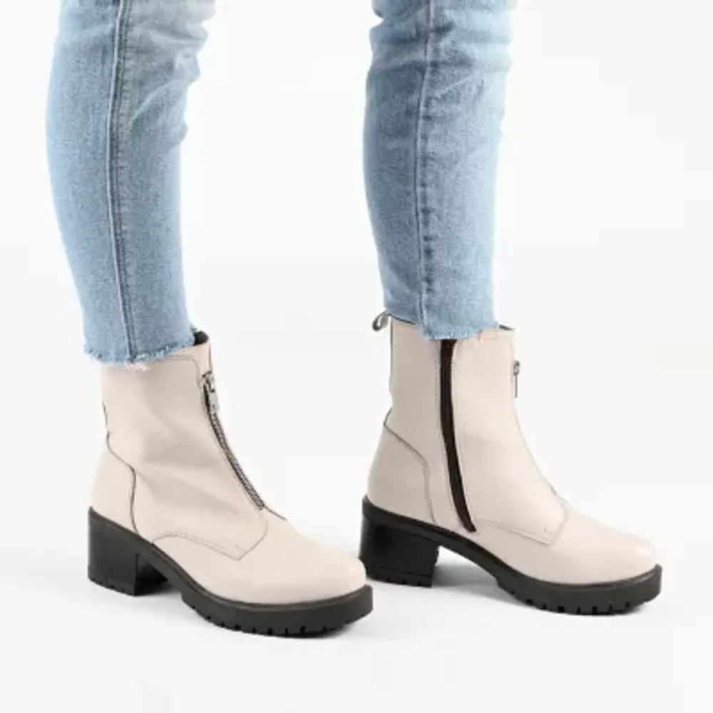 Journee Signature Womens Norrah Stacked Heel Booties