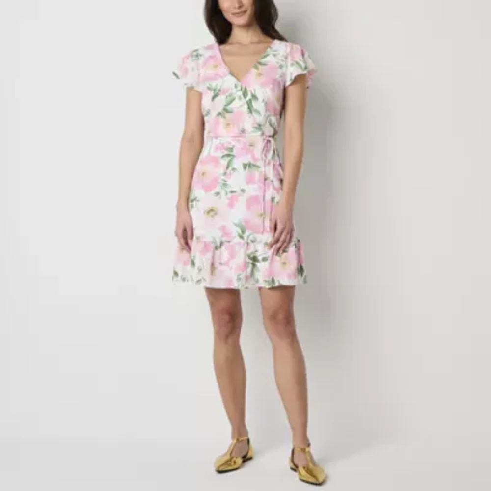 Brannan Womens Short Sleeve Floral Fit + Flare Dress