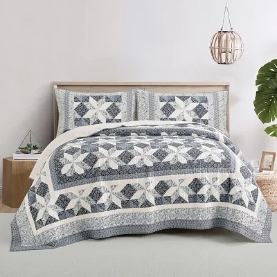 Laurel Manor Lauren Quilt