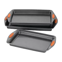 Rachael Ray® Yum-o! Oven Lovin’ 3-pc. Cookie Pan Set with Orange Silicone Grips