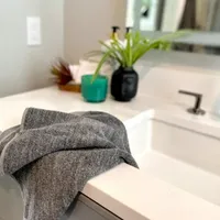 Bedvoyage 2-pc. Solid Hand Towel
