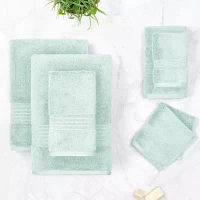 Liz Claiborne Signature Plush Bath Towel