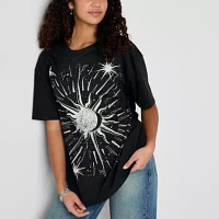 New World Juniors Celestial Moons Oversized Tee Womens Crew Neck Short Sleeve Graphic T-Shirt