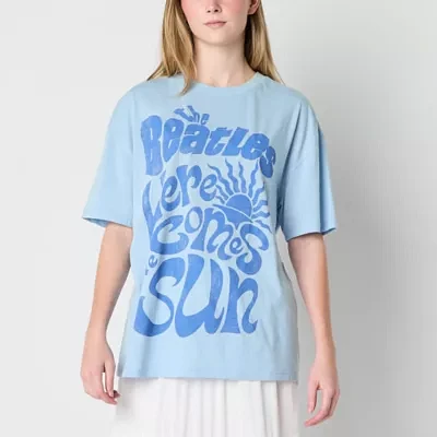 New World Juniors The Beatles Here Comes Sun Oversized Womens Crew Neck Short Sleeve Graphic T-Shirt