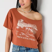 Arizona Juniors Off The Shoulder Womens Short Sleeve Graphic T-Shirt