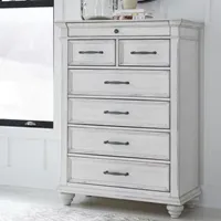 Signature Design by Ashley® Kaelyn 7-Drawer Chest