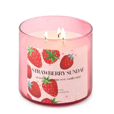 Distant Lands 14oz 3 Wick Strawberry Sundae Scented Jar Candle