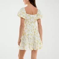 Trixxi Womens Short Sleeve Floral Fit + Flare Dress Juniors