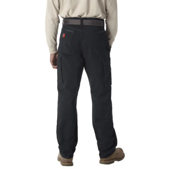 Wrangler® Mens Relaxed Fit Cargo Pant | Plaza Las Americas